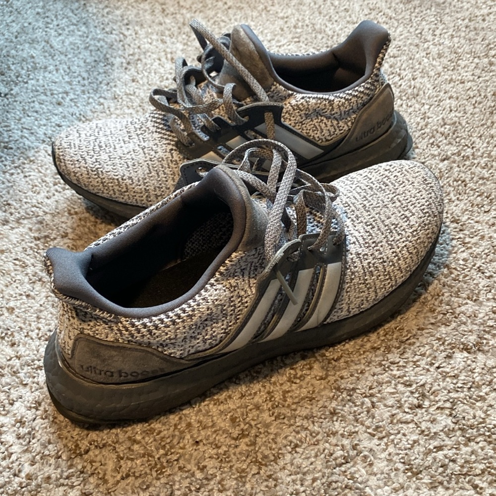 Selling adidas ultra boost size M 10! - Picture 3 of 3